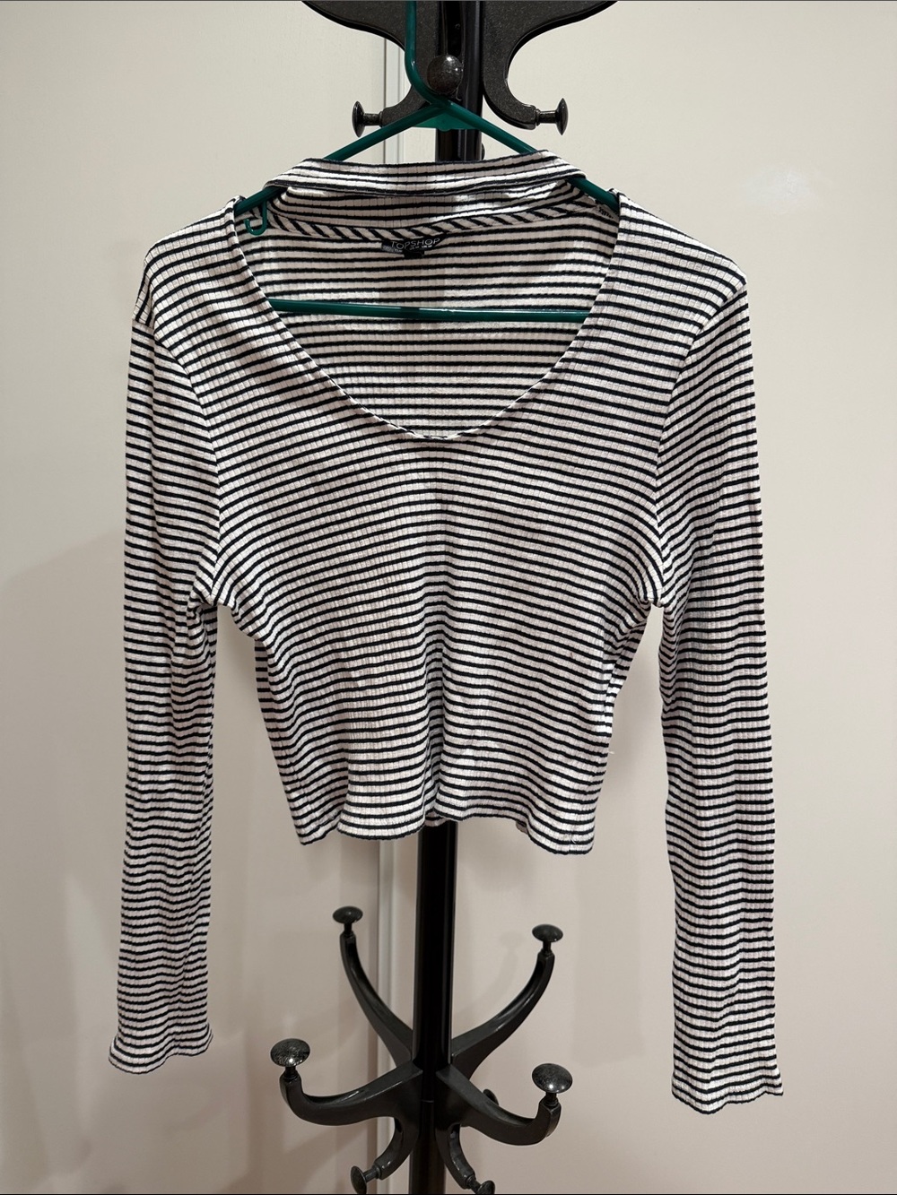 Topshop Black & White Striped Long-Sleeve Scoop Neck Top